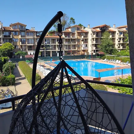 аквамарин, к-с нестинарка דירה *